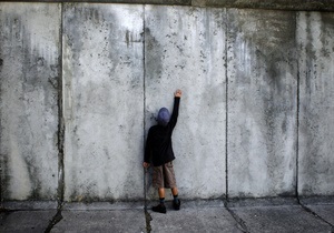 В Германии открыт мемориал памяти жертв Берлинской стены