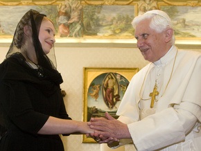 Тимошенко встретилась с Папой Римским тет-а-тет