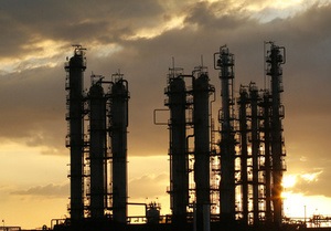 Нефтяная диета: производство бензина в Украине рухнуло в два раза