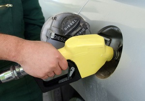 АМКУ перенес рассмотрение дела о резком росте цен на бензин