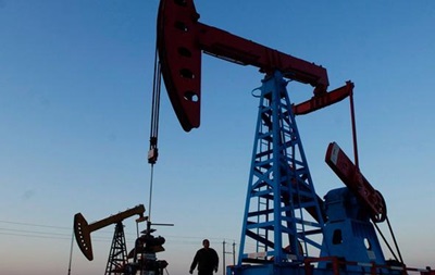 ОАЭ поддержали заморозку уровня нефтедобычи – Reuters