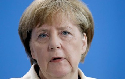 Меркель объявила о неизменности своей политики по беженцам
