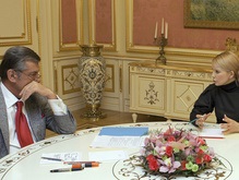Ющенко в полдень встретится с Тимошенко и Яценюком