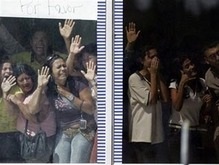 Грабители венесуэльского банка, взявшие заложников, сдались властям