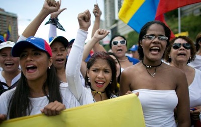 В Венесуэле требуют референдум об отставке президента