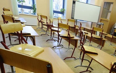 В школах Ужгорода отменили осенние каникулы