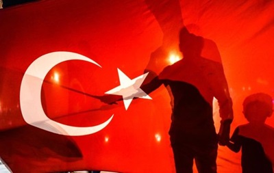 В Турции уволили 10 тысяч человек за причастность к мятежу