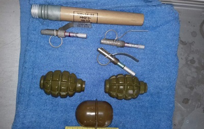 В Мариуполе задержали мужчину с тремя гранатами в рюкзаке