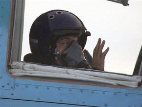 Фотогалерея: Медведев полетал на истребителе
