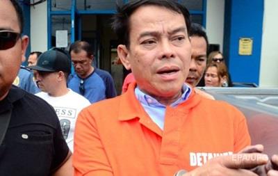 В тюрьме на Филиппинах застрелили сдавшегося властям мэра