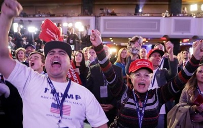 Сторонники Трампа уже празднуют его победу на выборах в президенты США
