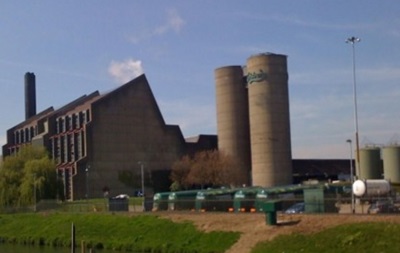 На заводе Carlsberg в Британии утечка газа, есть жертвы