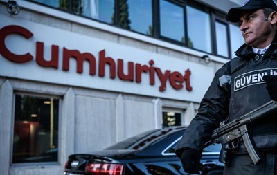 В Турции арестован издатель оппозиционной газеты 