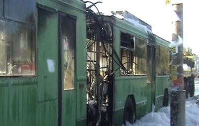 У Києві на ходу загорівся тролейбус