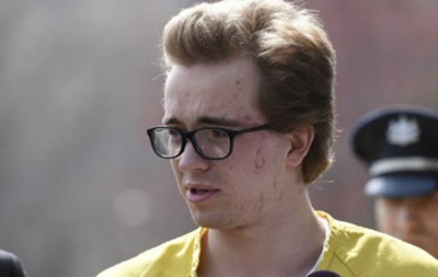 У США засудили українця, який видавав себе за школяра
