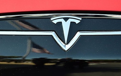Tesla согласилась на компенсации норвежцам за медленный разгон