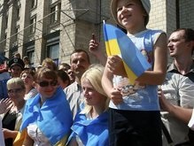 Кабмин: К 2011 году вступление в НАТО поддержит большинство украинцев