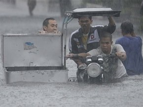 На Таиланд надвигается тропический тайфун Кетсана