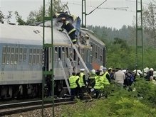 В Венгрии столкнулись пассажирские поезда, есть погибшие