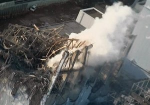 Оператор Фукусимы-1: Часть топливных сборок на четвертом реакторе станции повреждена