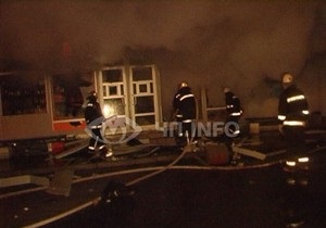 Возле метро Лесная в Киеве сгорели два киоска