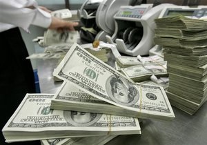 Фондовые индексы снизились, нефть и золото дорожают