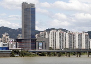В Сеуле из-за тренировки по фитнесу расшаталось 39-этажное здание