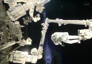 Астронавт приостановил выход в космос из-за страха  утонуть 
