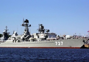 Путин приказал начать широкомасштабные военные маневры в Черном море