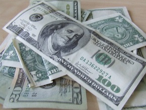 Доллар в обменниках стоит 8,06-8,08 гривен