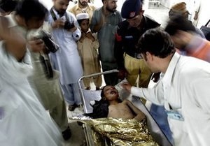 В Афганистане смертник взорвал себя в толпе гостей свадебной церемонии: около 40 человек погибли