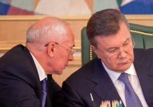 Янукович отправил Азарова в предвыборный отпуск