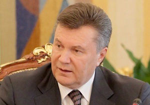 Янукович поручил Пшонке изучить ситуацию со свободой слова