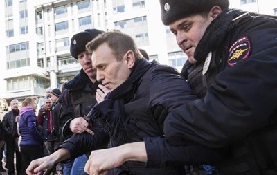 Экс-нардеп: Навальный осознанно идет на нарушение закона 