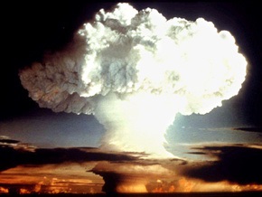 МАГАТЭ: Около 10 государств могут стать ядерными державами в ближайшее время