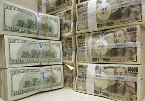 Доллар в Японии упал до рекордно низкого уровня с 1945 года