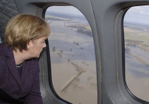 Наводнение в Германии: Меркель лично осмотрит зоны бедствия