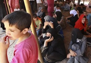 Около двух тысяч сирийских беженцев прибыли в Турцию