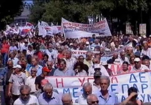 В Греции тысячи пенсионеров вышли на протест против мер жесткой экономии