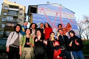 200 веселых жирафов, сделанных собственноручно украинцами, отправляются в Норвегию