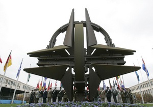 НАТО ожидает отмены приговора Тимошенко