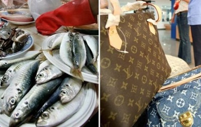 Бабуся з Тайваню носила рибу в сумці від Луї Віттон