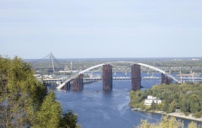 Як не треба будувати:  Міст на Троєщину  увійде в німецький посібник
