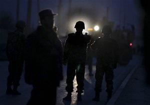 В ходе операции НАТО в Афганистане убиты около сотни талибов