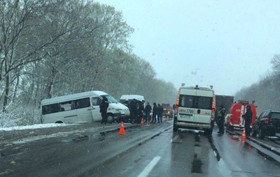 ДТП на Харківщині з мікроавтобусом: четверо загиблих
