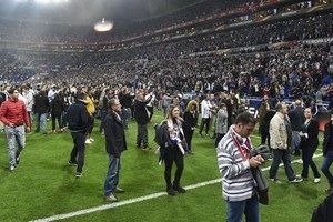 УЕФА отстранила условно Лион и Бешикташ от еврокубков на один сезон