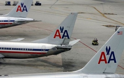 American Airlines звільнила співробітника, який погрожував пасажирам