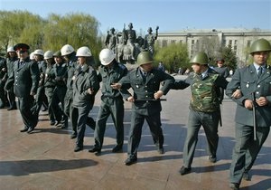 МВД Кыргызстана объявило о взятии под контроль ситуации в Оше