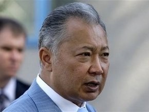 К присяге приведен избранный на второй срок президент Киргизии