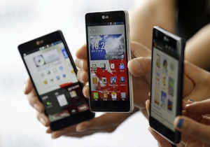 LG представила флагманский смартфон с мощной камерой в надежде сохранить продажи